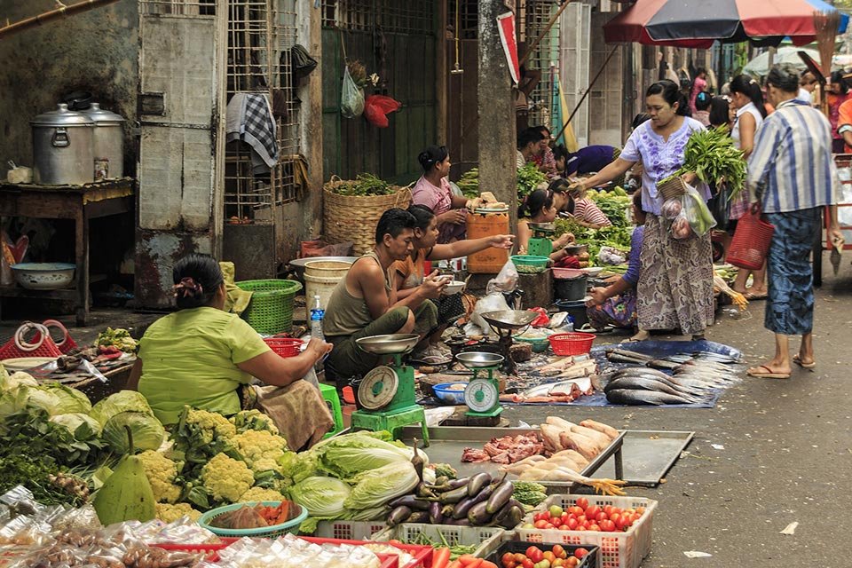 Myanmar market